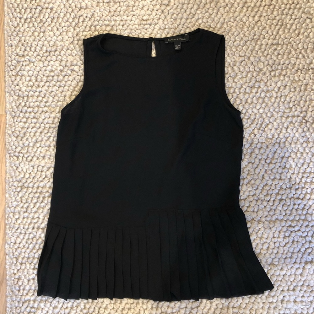 Banana Republic sleeveless peplum blouse XS
